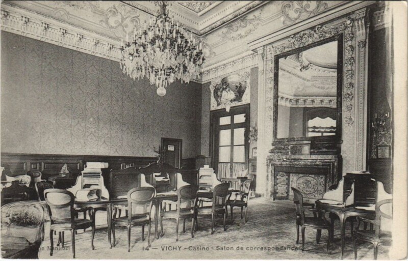 Carte postale ancienne Vichy Casino, Salon de correspondance à Vichy