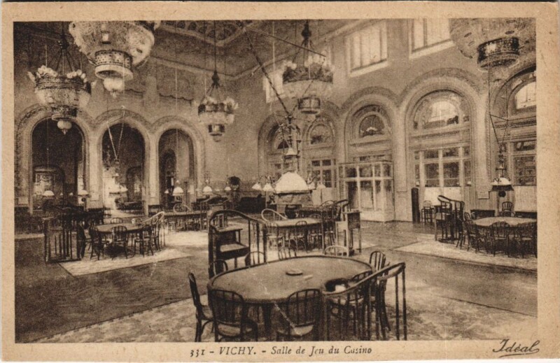 Carte postale ancienne Vichy Salle de Jeu du Casino à Vichy