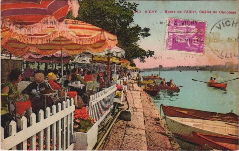 Carte postale ancienne Vichy Bords de l'Allier ,Chalet de Canotage à Vichy