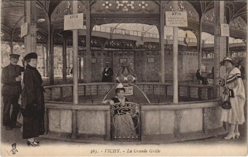 Carte postale ancienne Vichy Grande Grille à Vichy