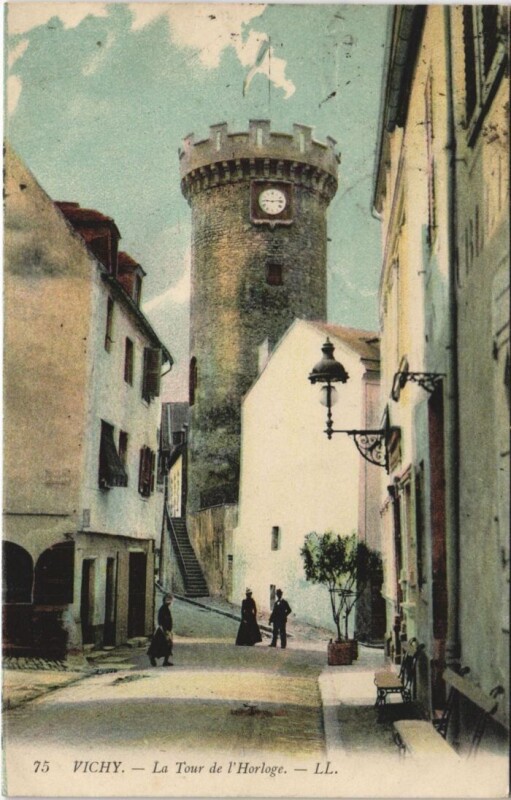 Carte postale ancienne Vichy Tour d'Horloge à Vichy