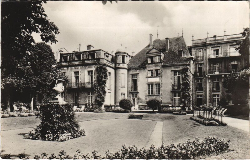 Carte postale ancienne Vichy Pavillon Sevigne à Vichy