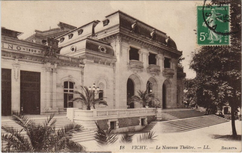 Carte postale ancienne Vichy Nouveau Theatre à Vichy
