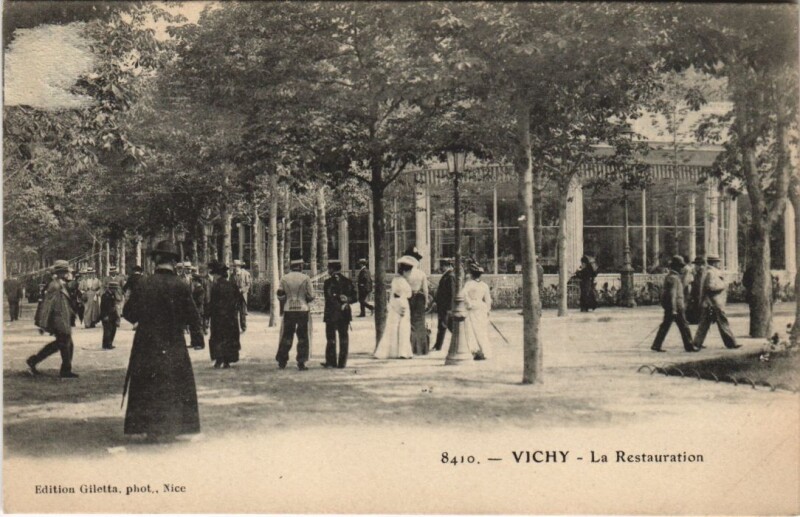 Carte postale ancienne Vichy La Restauration à Vichy