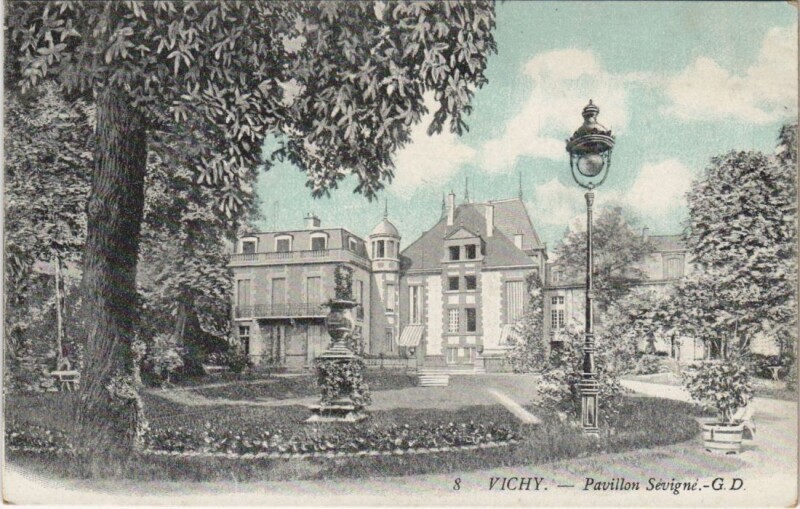 Carte postale ancienne Vichy Pavillon Sevigne à Vichy