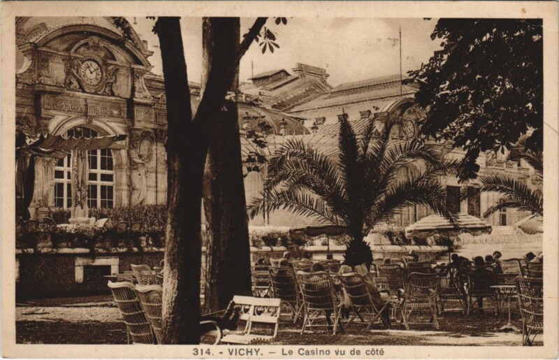 Carte postale ancienne Vichy Le Casino à Vichy