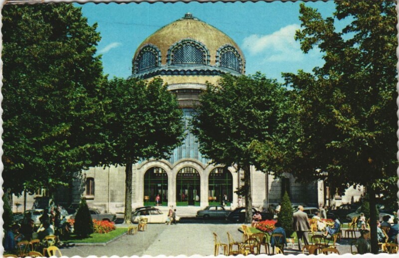 Carte postale ancienne Vichy Etablissement Thermal à Vichy