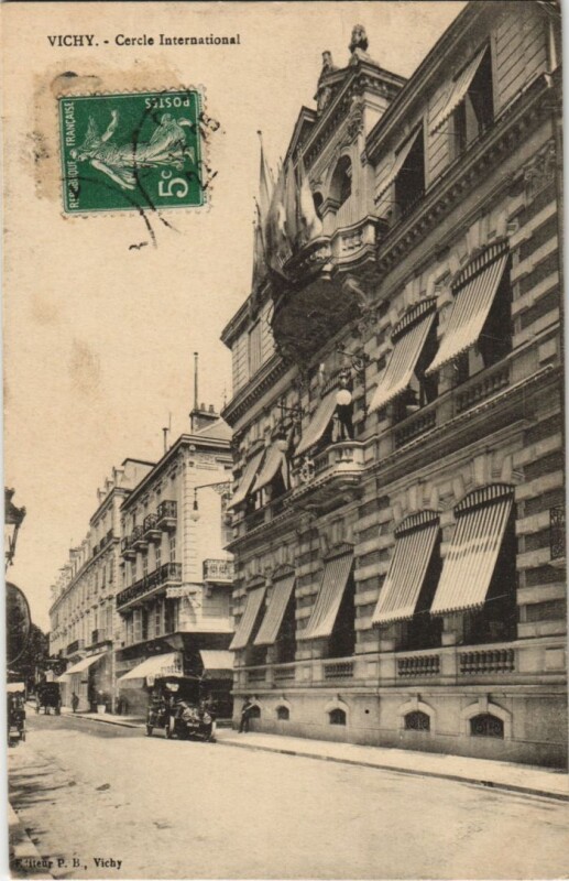 Carte postale ancienne Vichy Cercle International à Vichy