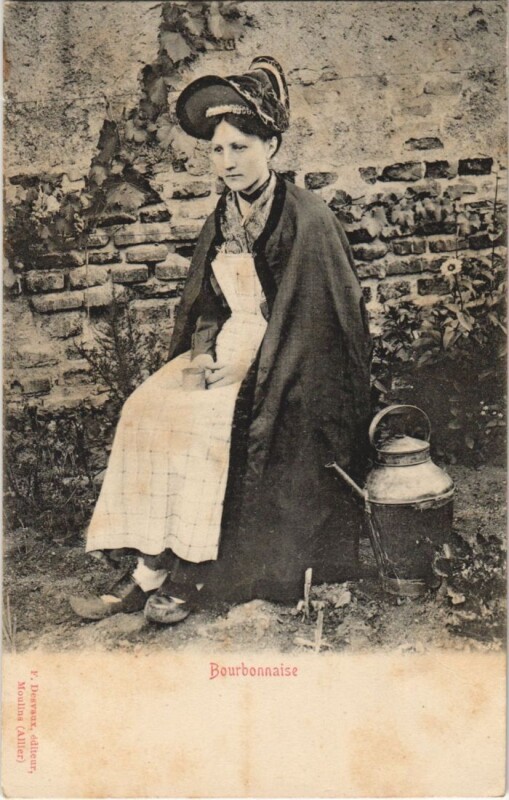 Carte postale ancienne Bourbonnaise - Femme - Type