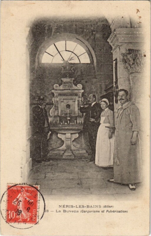 Carte postale ancienne Neris-les-Bains La Buvette