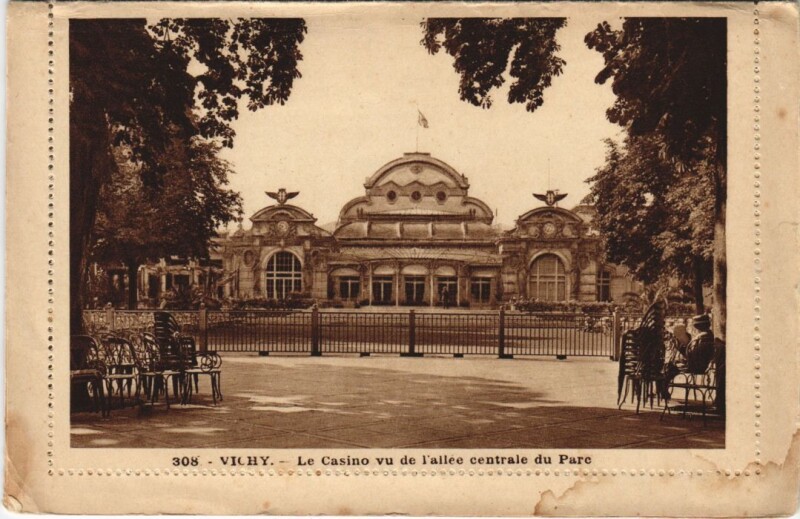 Carte postale ancienne Vichy L'Etablissement Thermal de 1. Classe - Le Casino à Vichy