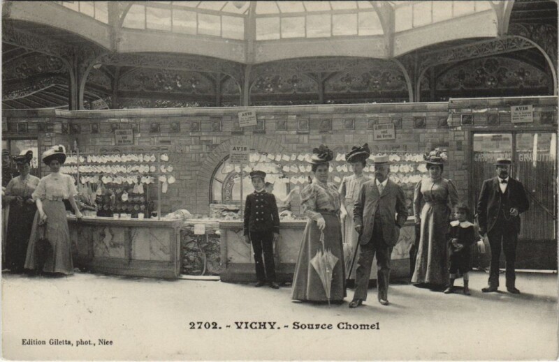 Carte postale ancienne Vichy Source Chomel à Vichy