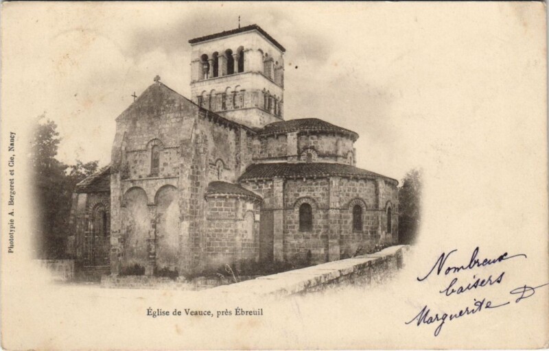Carte postale ancienne Veauce Eglise de Veauce - Pres Ebreuil à Veauce