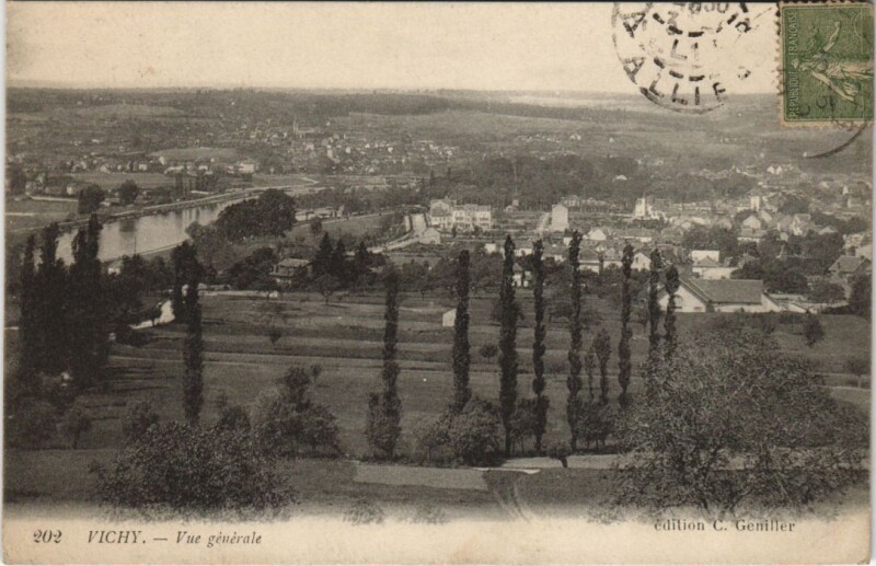 Carte postale ancienne Vichy Vue Generale à Vichy