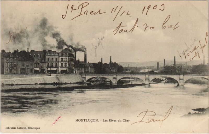Carte postale ancienne Montlucon Les Rives du Cher