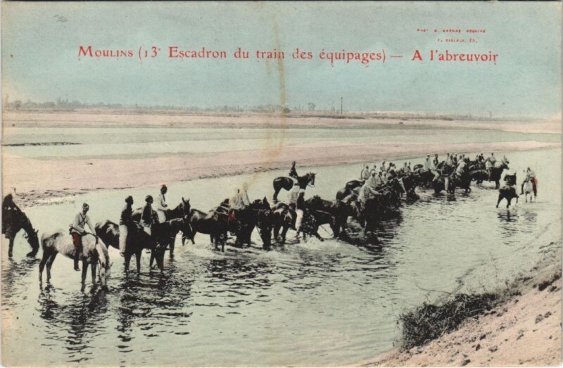 Carte postale ancienne Moulins Military - A l'Abreuvoir à Moulins