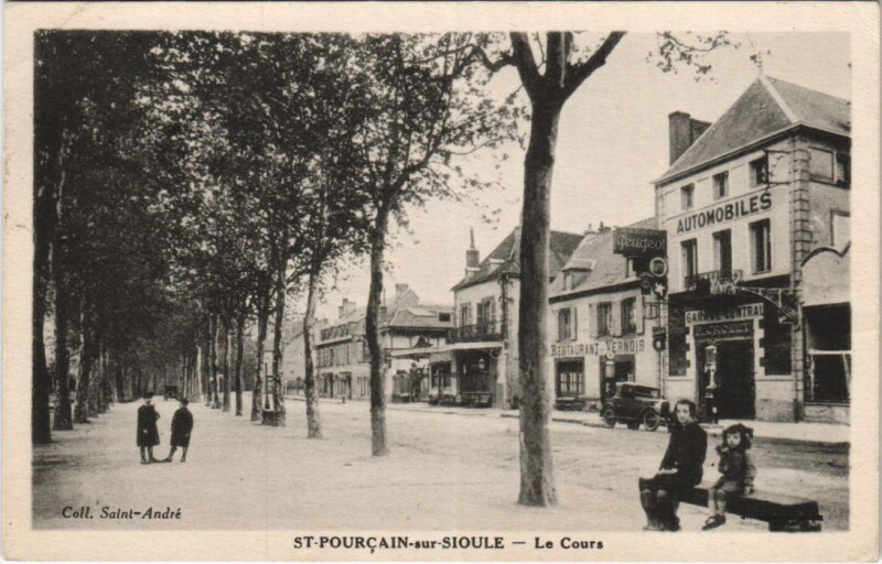 Carte postale ancienne Saint-Pourcain-sur-Sioule Le Cours