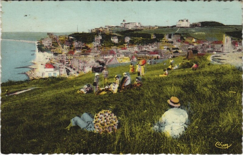 Carte postale ancienne Ault vue generale