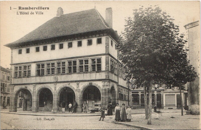 Carte postale ancienne Rambervillers - L'Hotel de Ville à Rambervillers