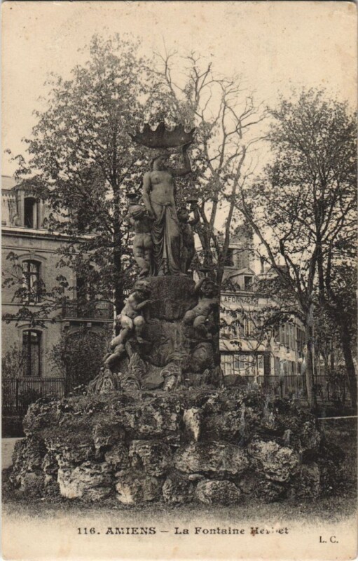 Carte postale ancienne Amiens La Fontaine à Amiens