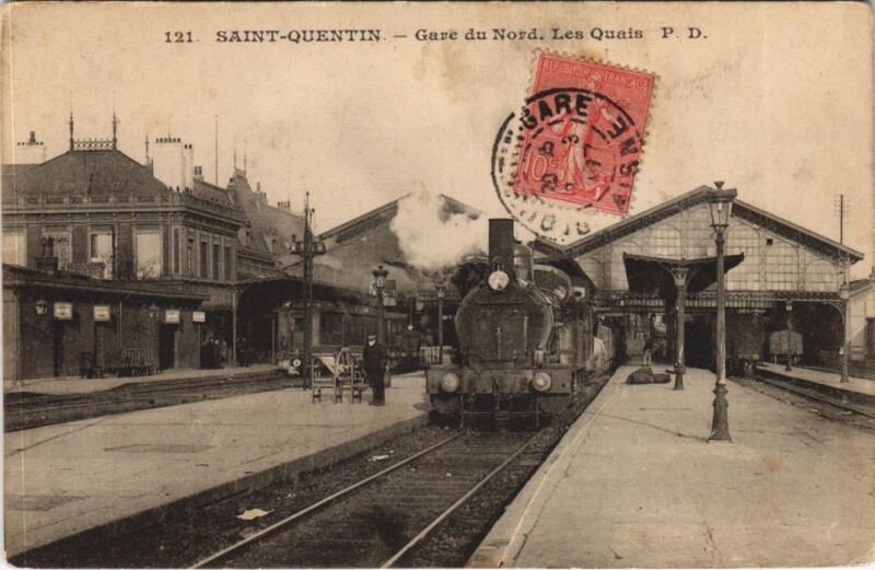 Carte postale ancienne Saint-Quentin Gare du nord à Saint-Quentin