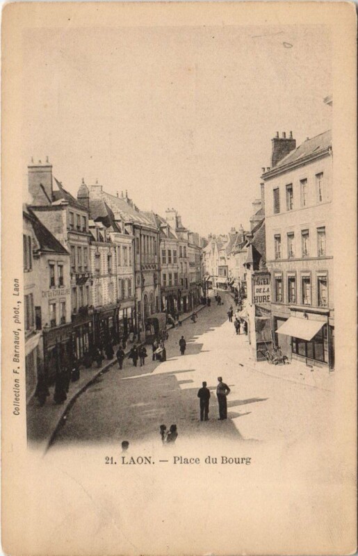 Carte postale ancienne Laon Place du bourg