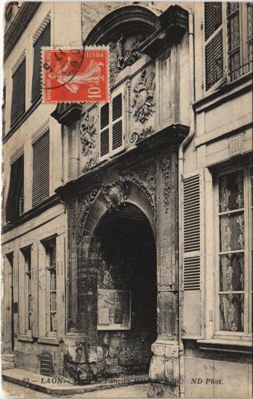 Carte postale ancienne Laon Porte de l'ancien