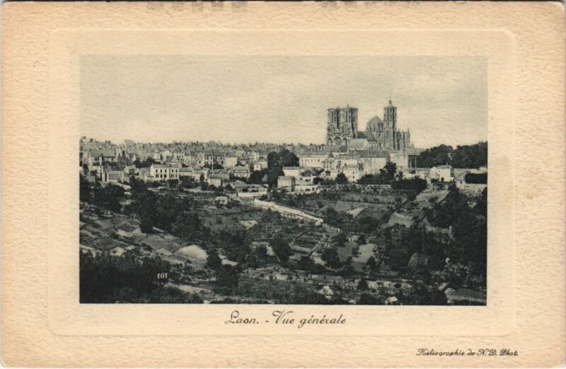 Carte postale ancienne Laon Vue generale