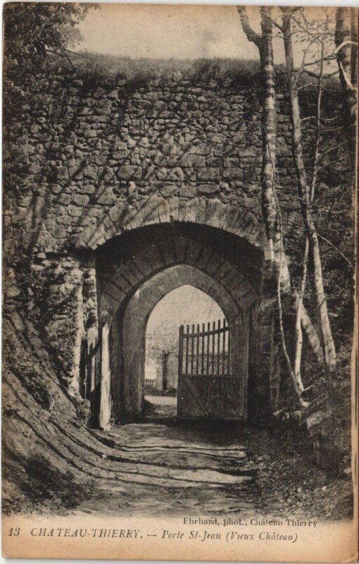Carte postale ancienne Chateau-Thierry Porte Saint-jean