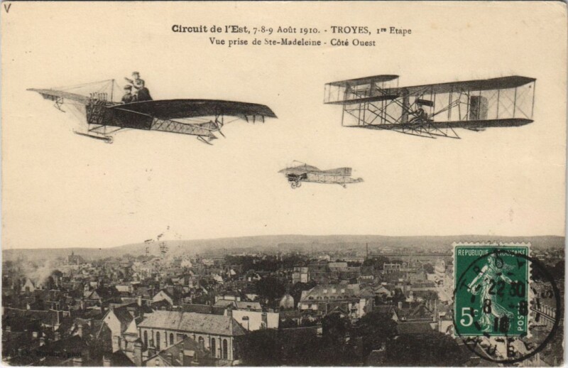 Carte postale ancienne Troyes Circuit de l'Est Aviation 1910 Vue prise de Sainte-Madeleine à Troyes