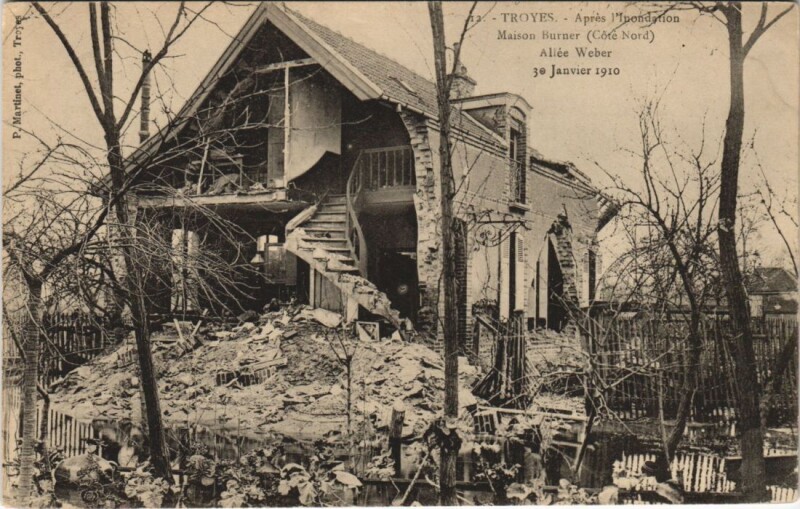 Carte postale ancienne Troyes Inondation 1910 maison burner Allee Weber à Troyes