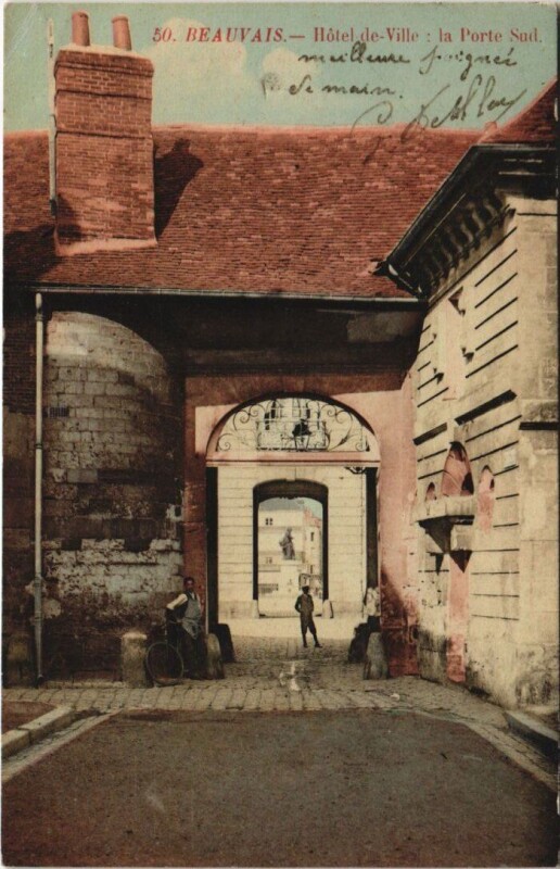 Carte postale ancienne Beauvais Hotel de Ville Porte sud à Beauvais