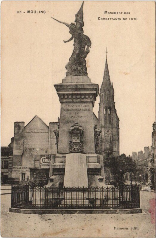 Carte postale ancienne Moulins Monument des Combattants de 1870 à Moulins