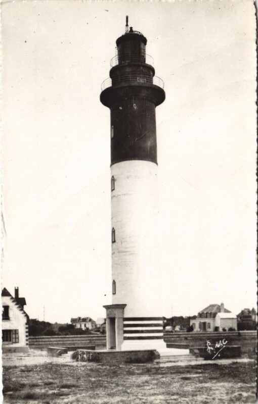 Carte postale ancienne Cayeux-Sur-Mer Le Phare à Cayeux-sur-Mer