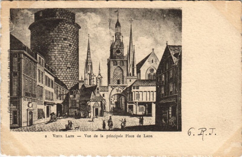 Carte postale ancienne Laon Vue de la principal place