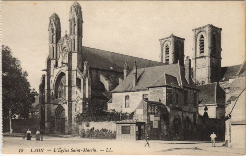 Carte postale ancienne Laon L'eglise Saint-martin