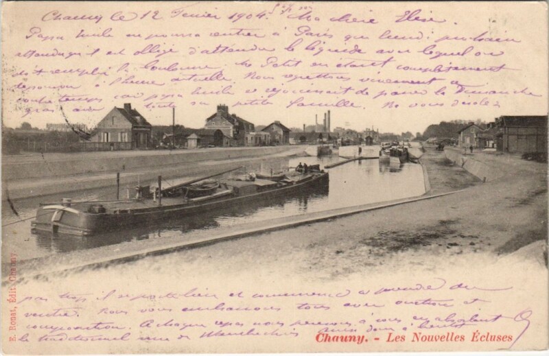 Carte postale ancienne Chauny Les Nouvelles Ecluses à Chauny