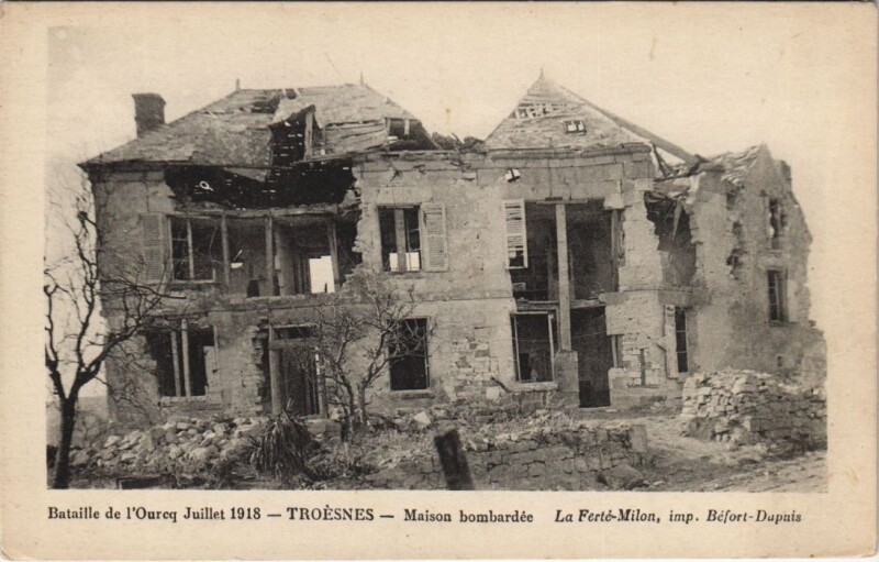 Carte postale ancienne Troesnes maison bombardee