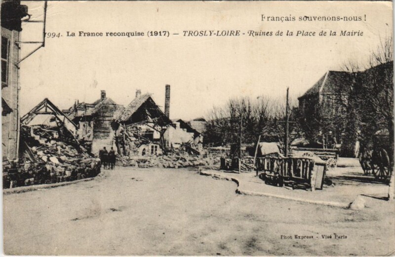 Carte postale ancienne La france recounquis Trosly loire à Trosly-Loire