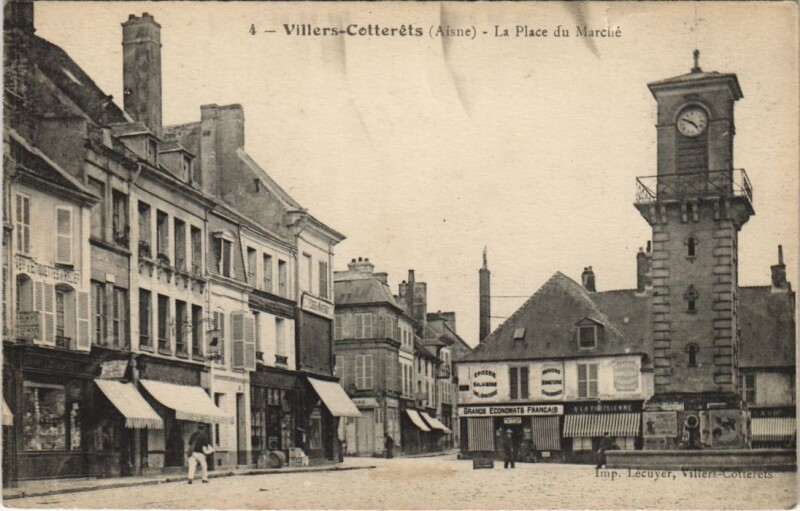 Carte postale ancienne Villers-Cotterets La place du marche