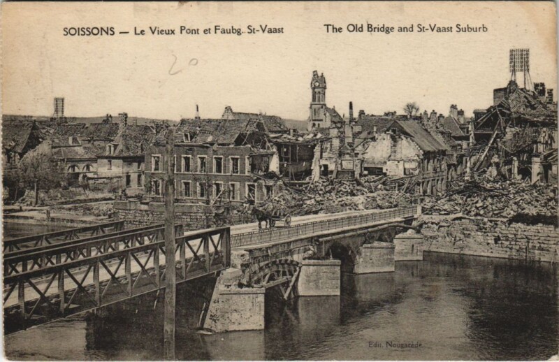 Carte postale ancienne Soissons Le vieux pont à Soissons