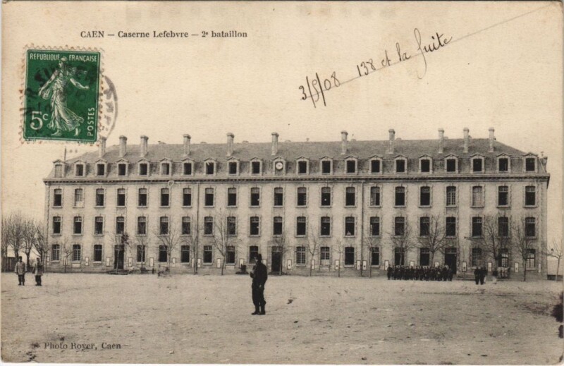 Carte postale ancienne Caen Caserne Lefebvre - 2. Bataillon