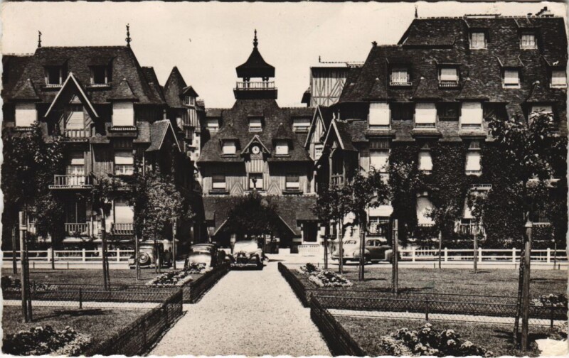 Carte postale ancienne Deauville Le Normandy Hotel à Deauville