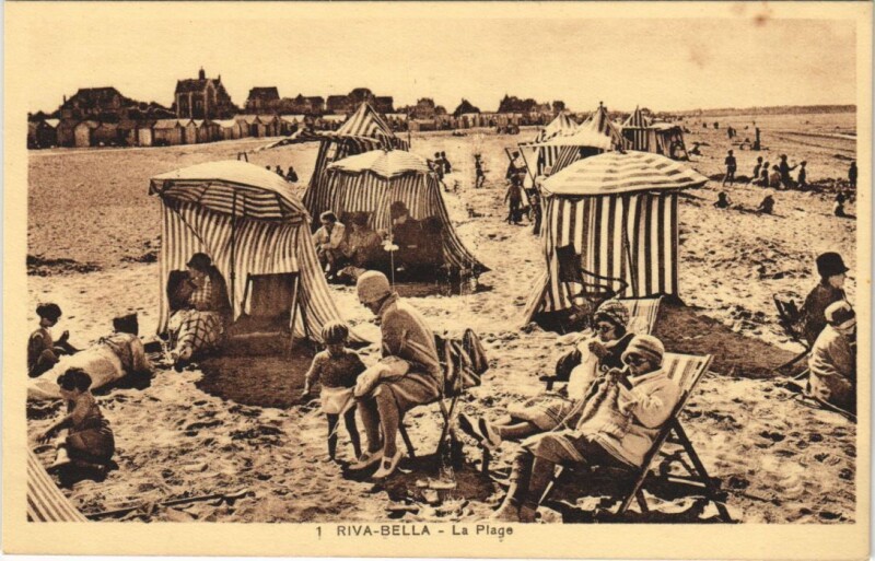 Carte postale ancienne Riva-Bella La Plage