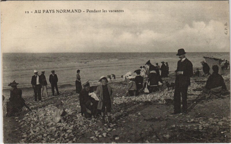 Carte postale ancienne Au Pays Normand - Pendant les Vacances