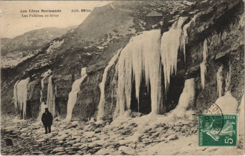 Carte postale ancienne Les Falaises en Hiver - Les Cotes Normandes à Falaise