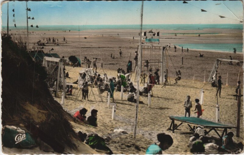 Carte postale ancienne Franceville La Plage et les Jeux