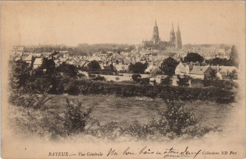Carte postale ancienne Bayeux Vue Generale à Bayeux