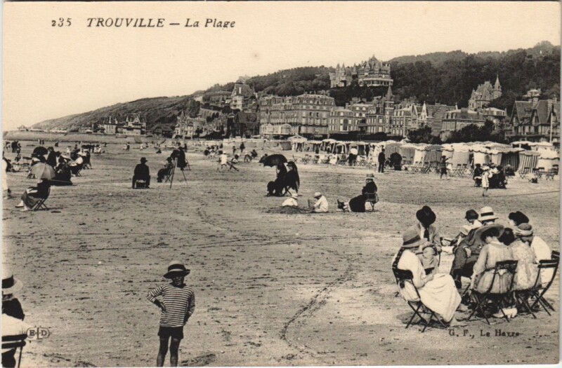 Carte postale ancienne Trouville La Plage