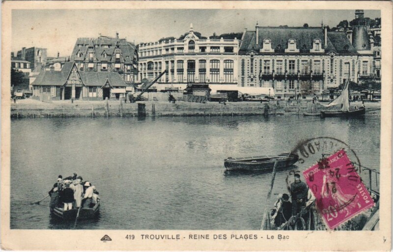 Carte postale ancienne Trouville Le Bac
